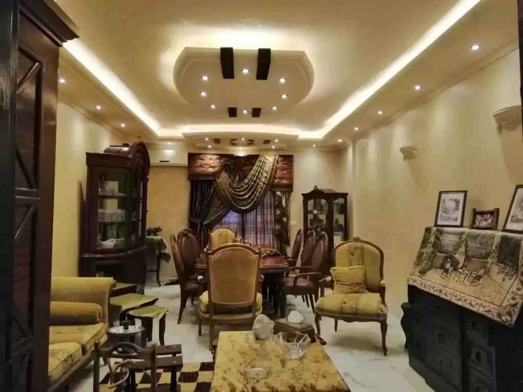 Résidentiel Propriété prête 2 chambres S / F Appartement  a louer au Duhail , Doha #50725 - 1  image 