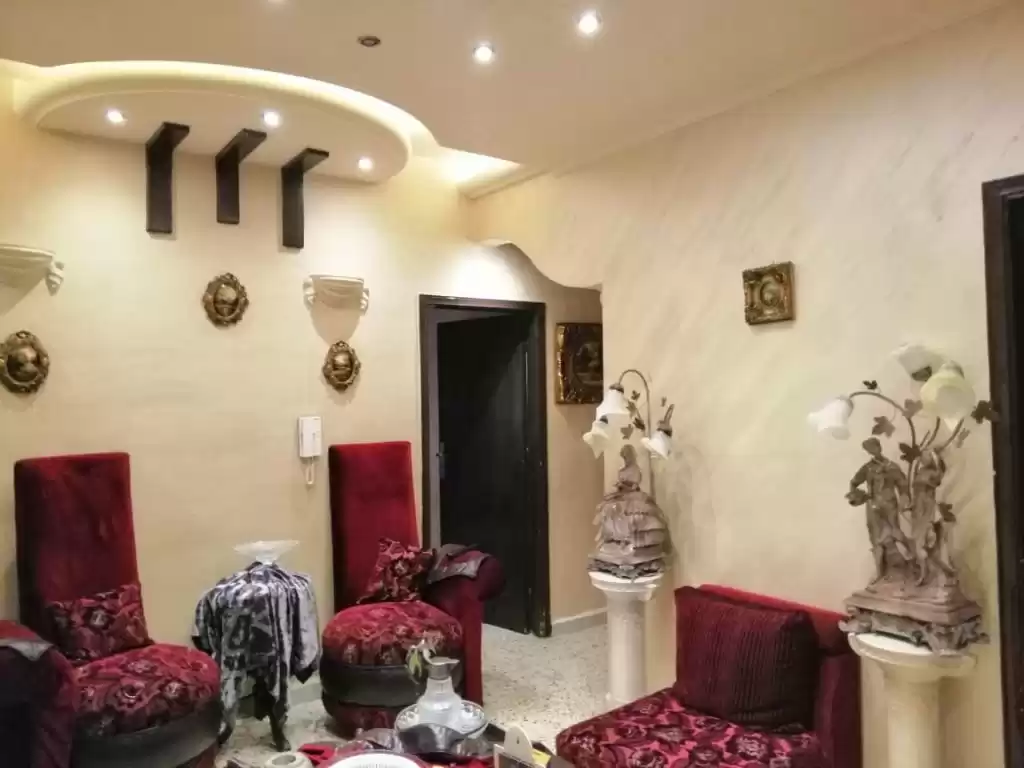 Residential Ready Property 2 Bedrooms S/F Duplex  for rent in Wadi Lusail , Lusail , Doha #50755 - 1  image 