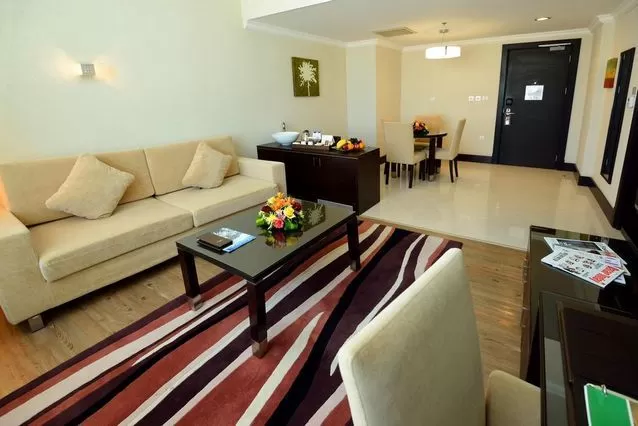 Wohn Klaar eigendom 2 Schlafzimmer U/F Wohnung  zu vermieten in Al Masrohiya , Al-Daayen #50833 - 1  image 