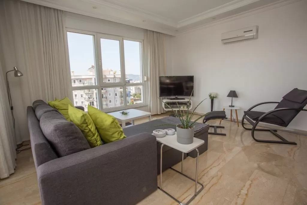 Résidentiel Propriété prête 2 chambres F / F Appartement  a louer au Doha #50920 - 1  image 