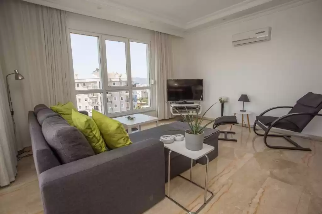 Wohn Klaar eigendom 2 Schlafzimmer F/F Wohnung  zu vermieten in Doha #50920 - 1  image 