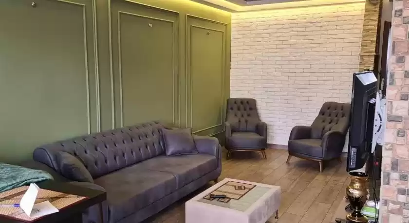 Wohn Klaar eigendom 2 Schlafzimmer F/F Wohnung  zu vermieten in Al-Kharaitiyat , Ähm Salal #51360 - 1  image 