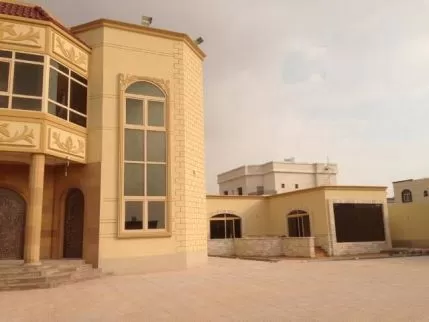 Résidentiel Propriété prête 2 chambres F / F Villa à Compound  a louer au Charjah #51678 - 1  image 