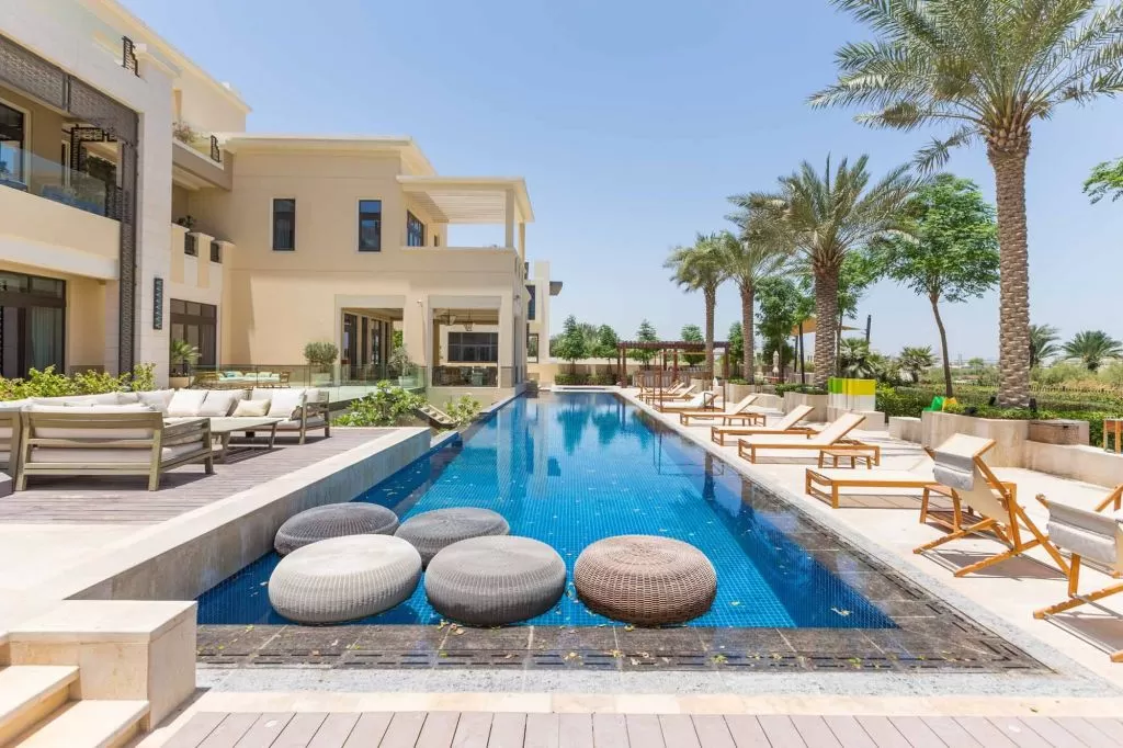 Wohn Klaar eigendom 2 + Magd Schlafzimmer S/F Alleinstehende Villa  zu vermieten in WADI AL-SAFA 4 , Dubai #51754 - 1  image 