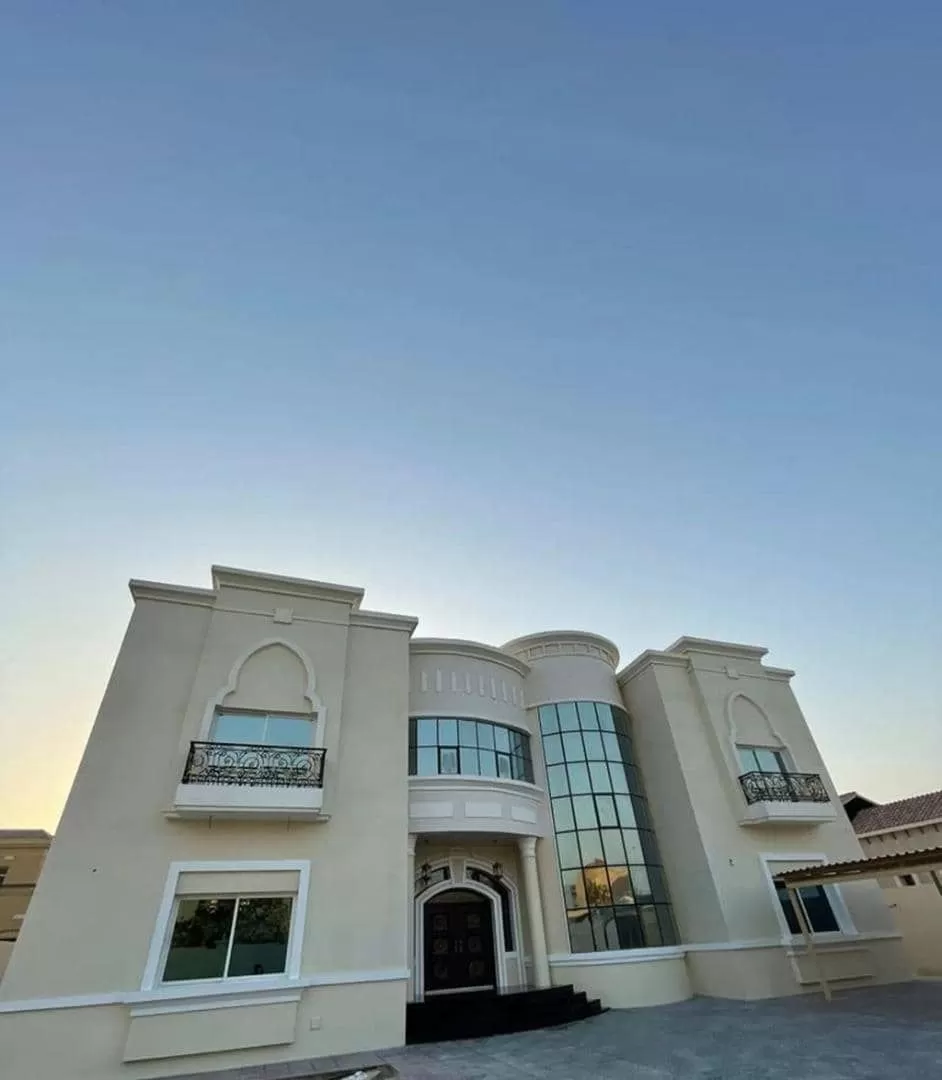 Résidentiel Propriété prête 4 chambres F / F Villa autonome  a louer au Bur Dubaï , Dubai #51759 - 1  image 