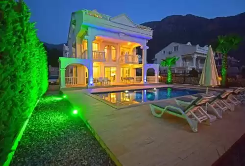 Résidentiel Propriété prête 4 chambres F / F Villa autonome  a louer au Bur Dubaï , Dubai #51775 - 1  image 