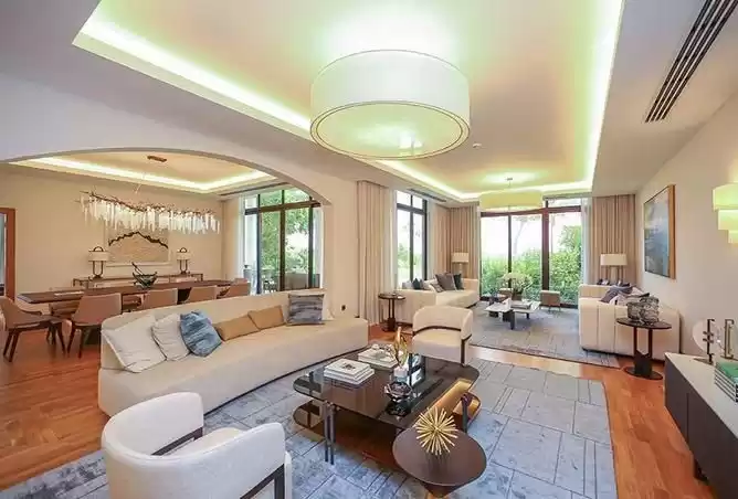 Residencial Listo Propiedad 3 + habitaciones de servicio U / F Villa Standerlone  alquiler en Dubái #51803 - 1  image 