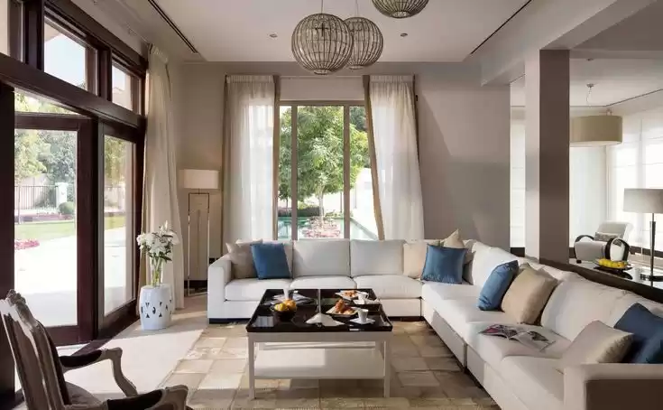 Residential Ready Property 2 Bedrooms F/F Apartment  for rent in Bur Dubai , Dubai #51915 - 1  image 