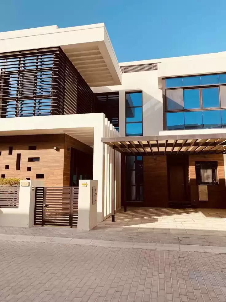 Residential Ready Property 4 Bedrooms F/F Standalone Villa  for rent in Sharjah #52085 - 1  image 