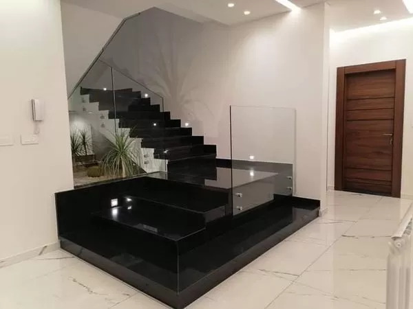 Wohn Klaar eigendom 2 + Magd Schlafzimmer U/F Alleinstehende Villa  zu verkaufen in Abu Dhabi #52156 - 1  image 