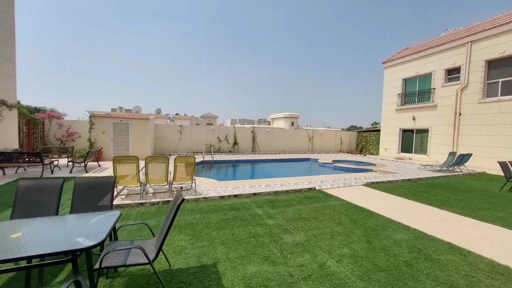 Residential Ready Property 6+maid Bedrooms F/F Standalone Villa  for rent in NADD AL SHIBA FOURTH , Dubai #52521 - 1  image 