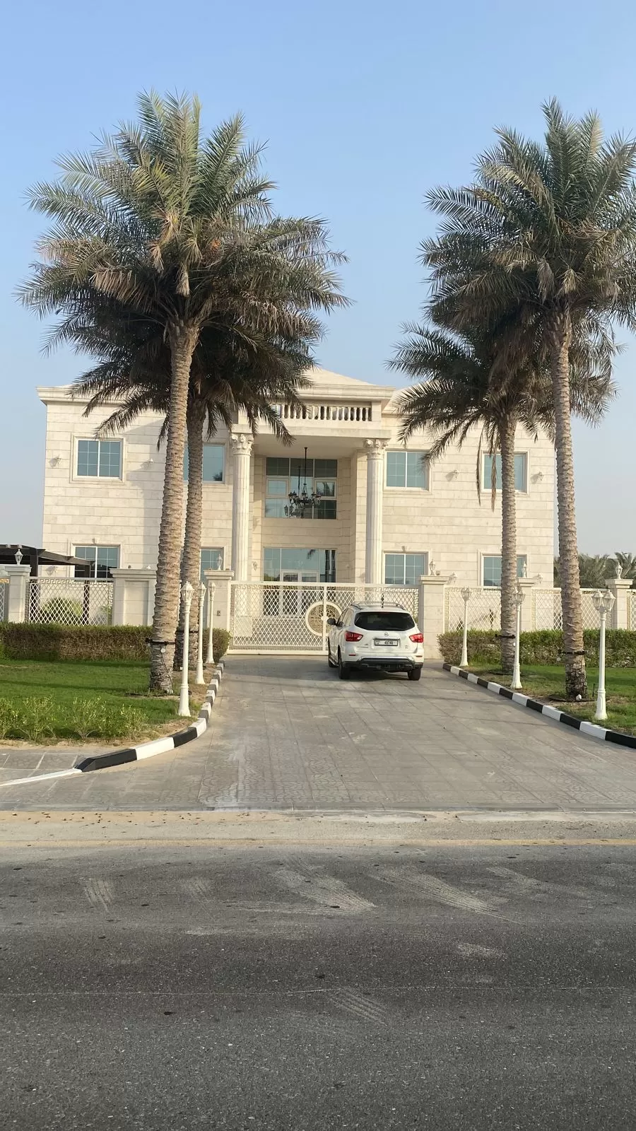 yerleşim Hazır Mülk 7 Yatak Odası U/F Müstakil Villa  kiralık içinde EL VARKA'DÖRDÜNCÜ , Dubai #52523 - 1  image 