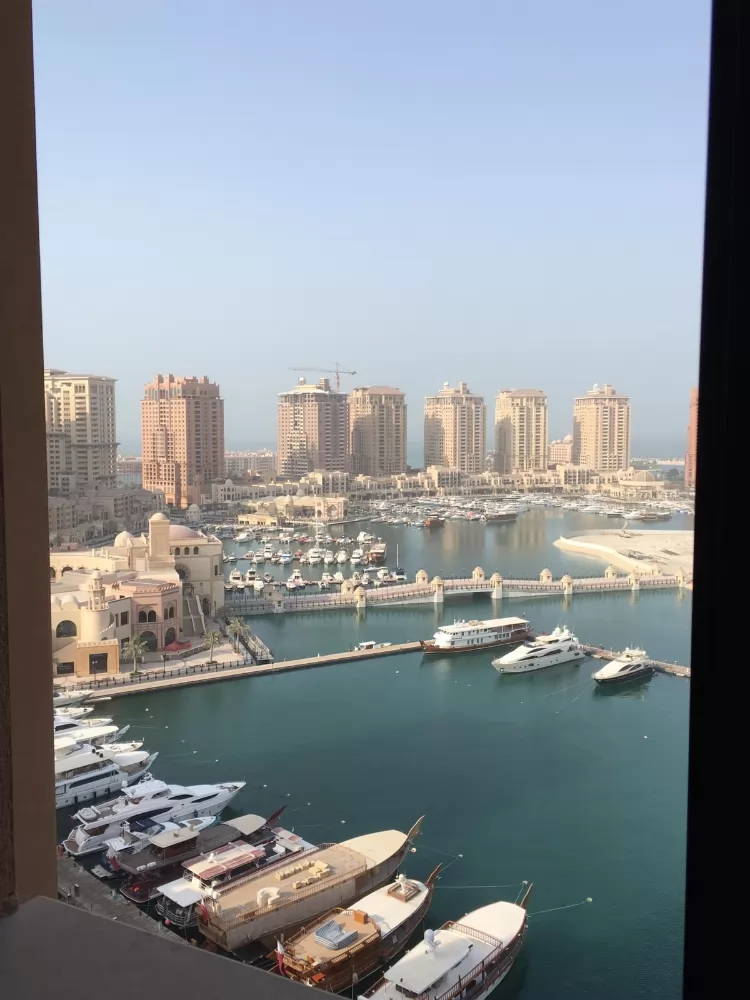 Residential Ready Property 1 Bedroom F/F Apartment  for sale in The-Pearl-Qatar , Doha-Qatar #7361 - 1  image 