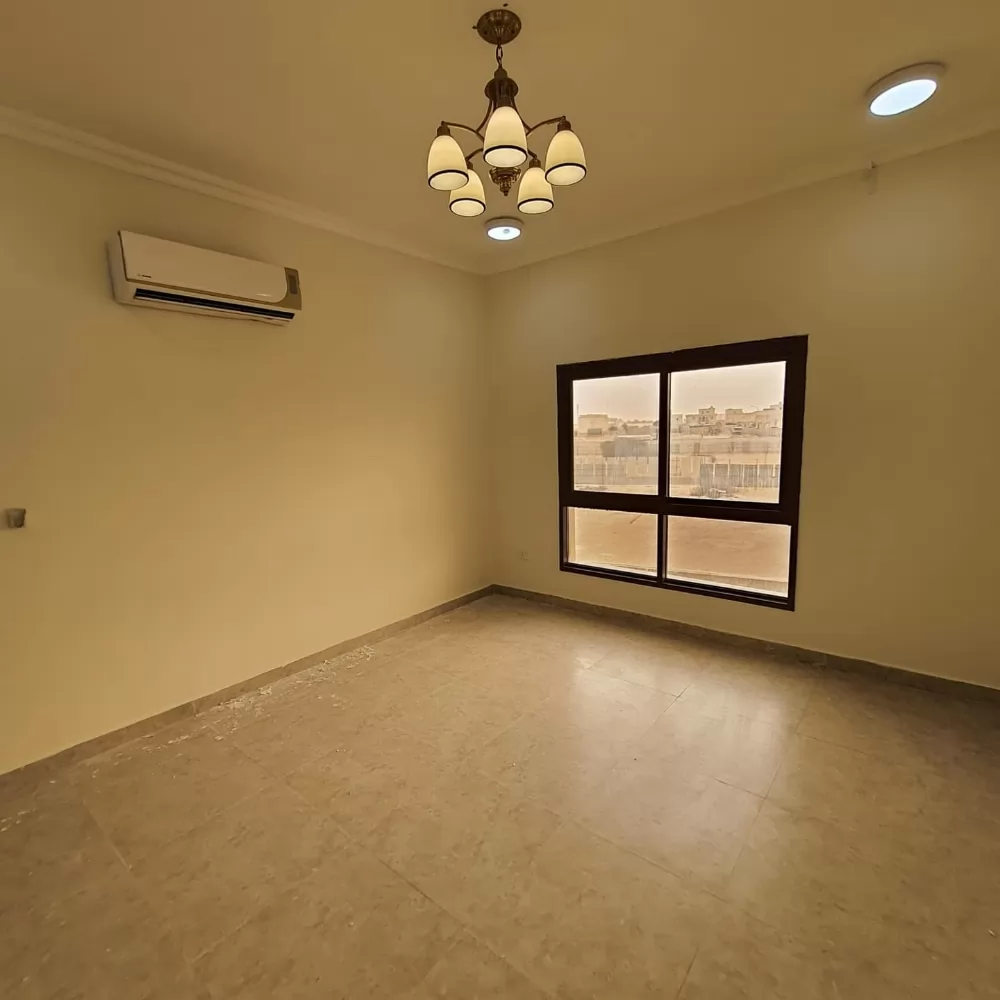 سكني عقار جاهز 4 غرف  غير مفروش فيلا  للإيجار في السد , الدوحة #7924 - 1  صورة 