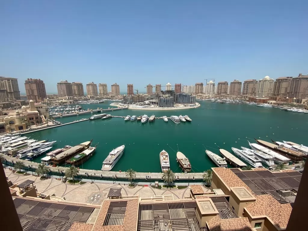 Residential Ready Property Studio F/F Apartment  for rent in The-Pearl-Qatar , Doha-Qatar #7955 - 1  image 