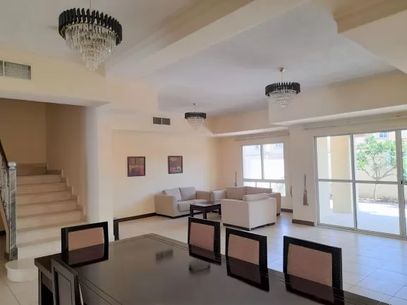 Residencial Listo Propiedad 3 + habitaciones de servicio F / F Villa Standerlone  alquiler en al-sad , Doha #7976 - 1  image 
