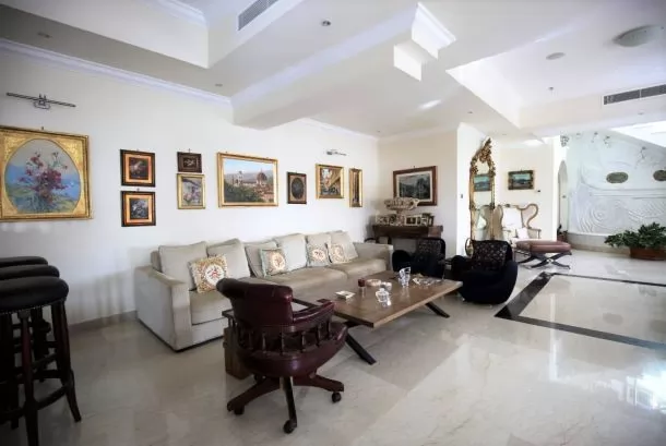 Residential Ready Property 5 Bedrooms F/F Penthouse  for sale in Al Sadd , Doha #8000 - 1  image 