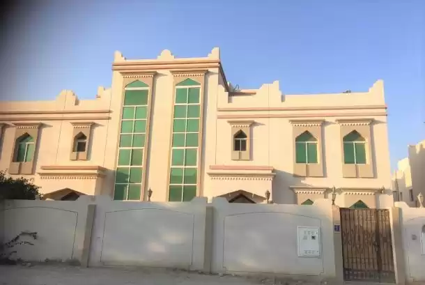 Résidentiel Propriété prête 1 chambre F / F Appartement  a louer au Al-Sadd , Doha #8036 - 1  image 