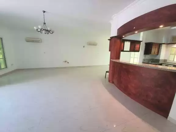 Wohn Klaar eigendom 3 Schlafzimmer S/F Villa in Verbindung  zu vermieten in Al Sadd , Doha #8058 - 1  image 