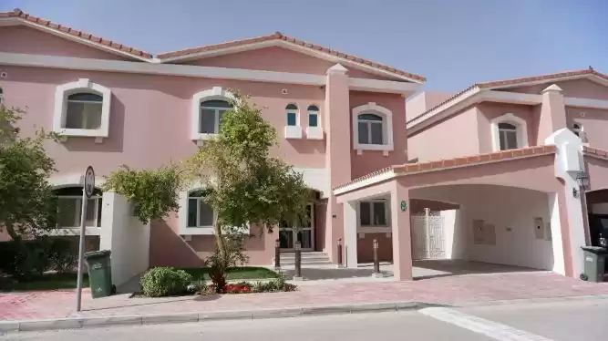 سكني عقار جاهز 3 غرف  نصف مفروش فيلا في مجمع  للإيجار في السد , الدوحة #8060 - 1  صورة 