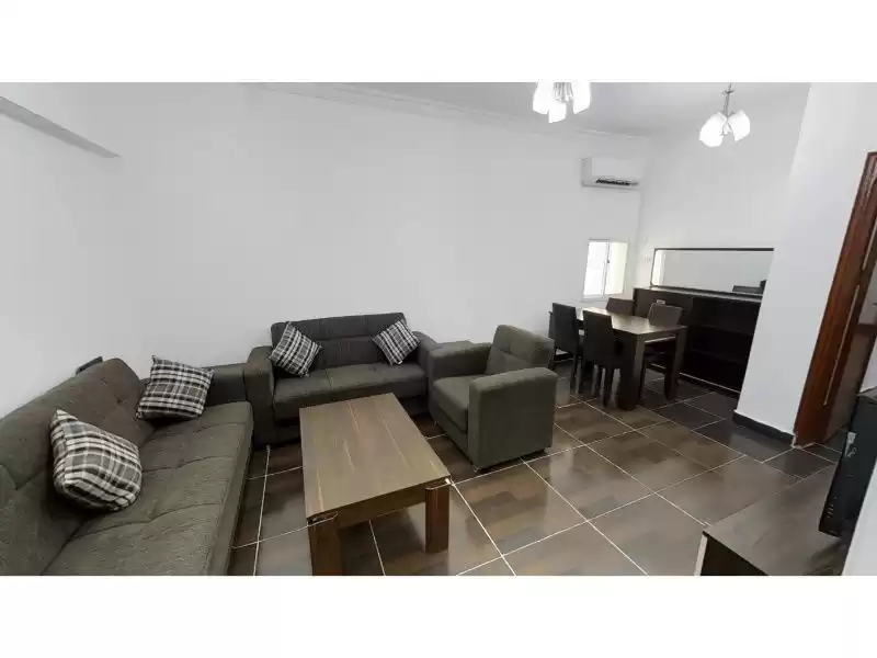 Wohn Klaar eigendom 2 Schlafzimmer F/F Wohnung  zu vermieten in Doha #8092 - 1  image 