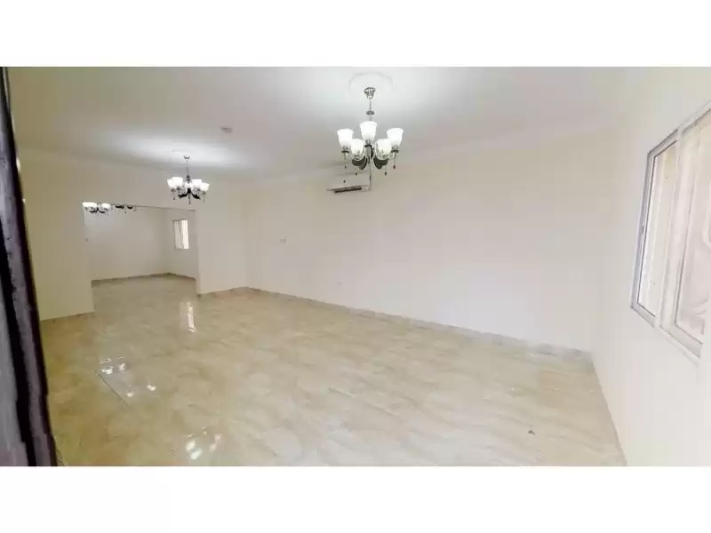 Residential Ready Property 4 Bedrooms U/F Apartment  for rent in Al Sadd , Doha #8101 - 1  image 