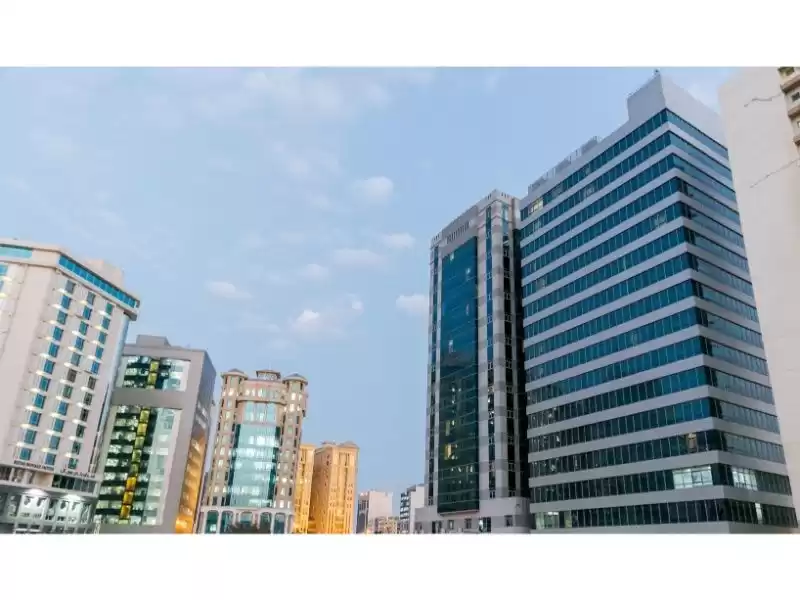 Résidentiel Propriété prête 1 chambre F / F Appartement  a louer au Doha #8110 - 1  image 