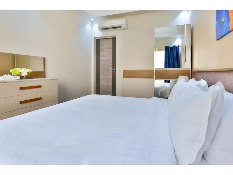 Wohn Klaar eigendom 1 Schlafzimmer F/F Wohnung  zu vermieten in Al Sadd , Doha #8111 - 1  image 