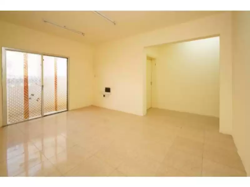 Résidentiel Propriété prête 4 chambres U / f Appartement  a louer au Doha #8113 - 1  image 