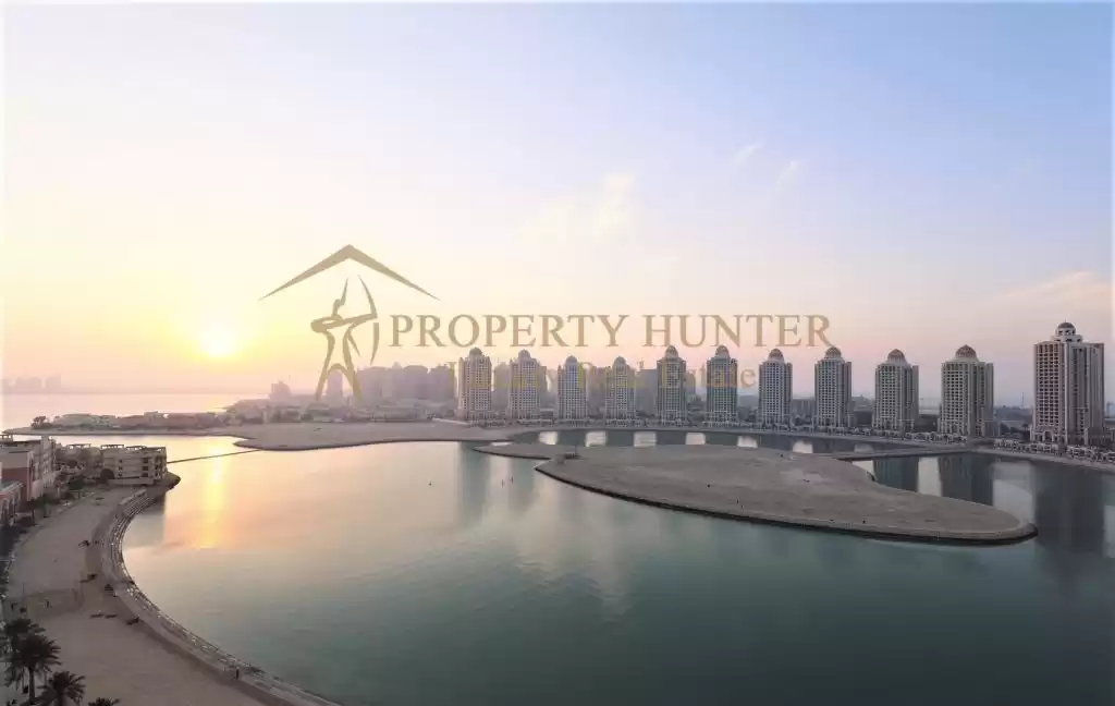 yerleşim Hazır Mülk 2+hizmetçi Yatak Odası S/F Apartman  satılık içinde Al Sadd , Doha #8119 - 1  image 