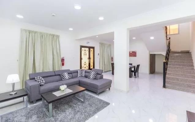 Residential Ready Property 5 Bedrooms F/F Apartment  for rent in Doha #8123 - 1  image 