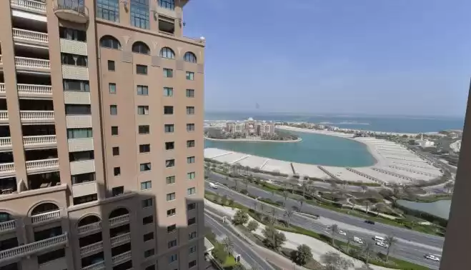 Wohn Klaar eigendom 2 Schlafzimmer F/F Wohnung  zu vermieten in Al Sadd , Doha #8133 - 1  image 