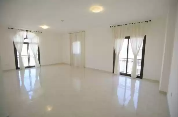 Residential Ready Property 2 Bedrooms S/F Apartment  for sale in Al Sadd , Doha #8239 - 1  image 