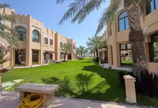 Жилой Готовая недвижимость 6 спален С/Ж Квартира  в аренду в Аль-Садд , Доха #8240 - 1  image 
