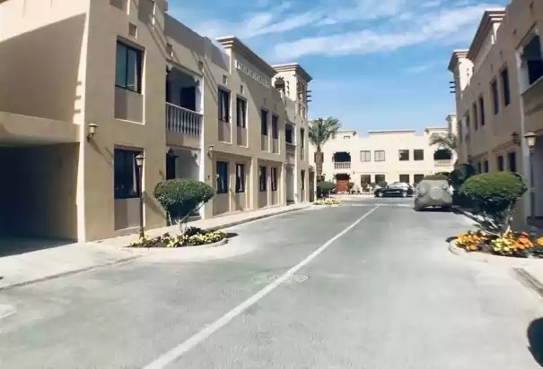 Résidentiel Propriété prête 6 chambres S / F Villa à Compound  a louer au Al-Sadd , Doha #8248 - 1  image 