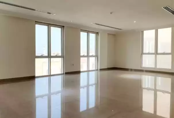Résidentiel Propriété prête 4 chambres S / F Appartement  a louer au Al-Sadd , Doha #8408 - 1  image 