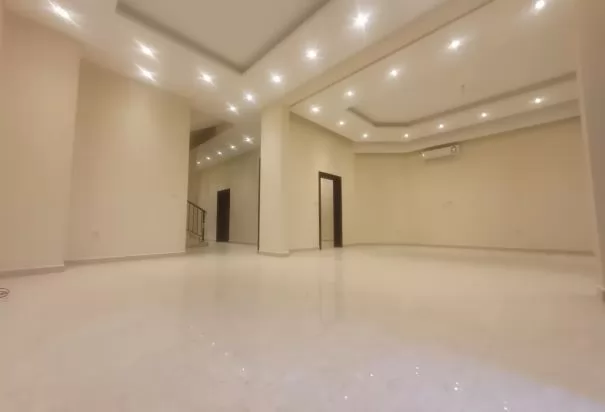 Residential Ready Property 6+maid Bedrooms U/F Standalone Villa  for rent in Al Sadd , Doha #8410 - 1  image 