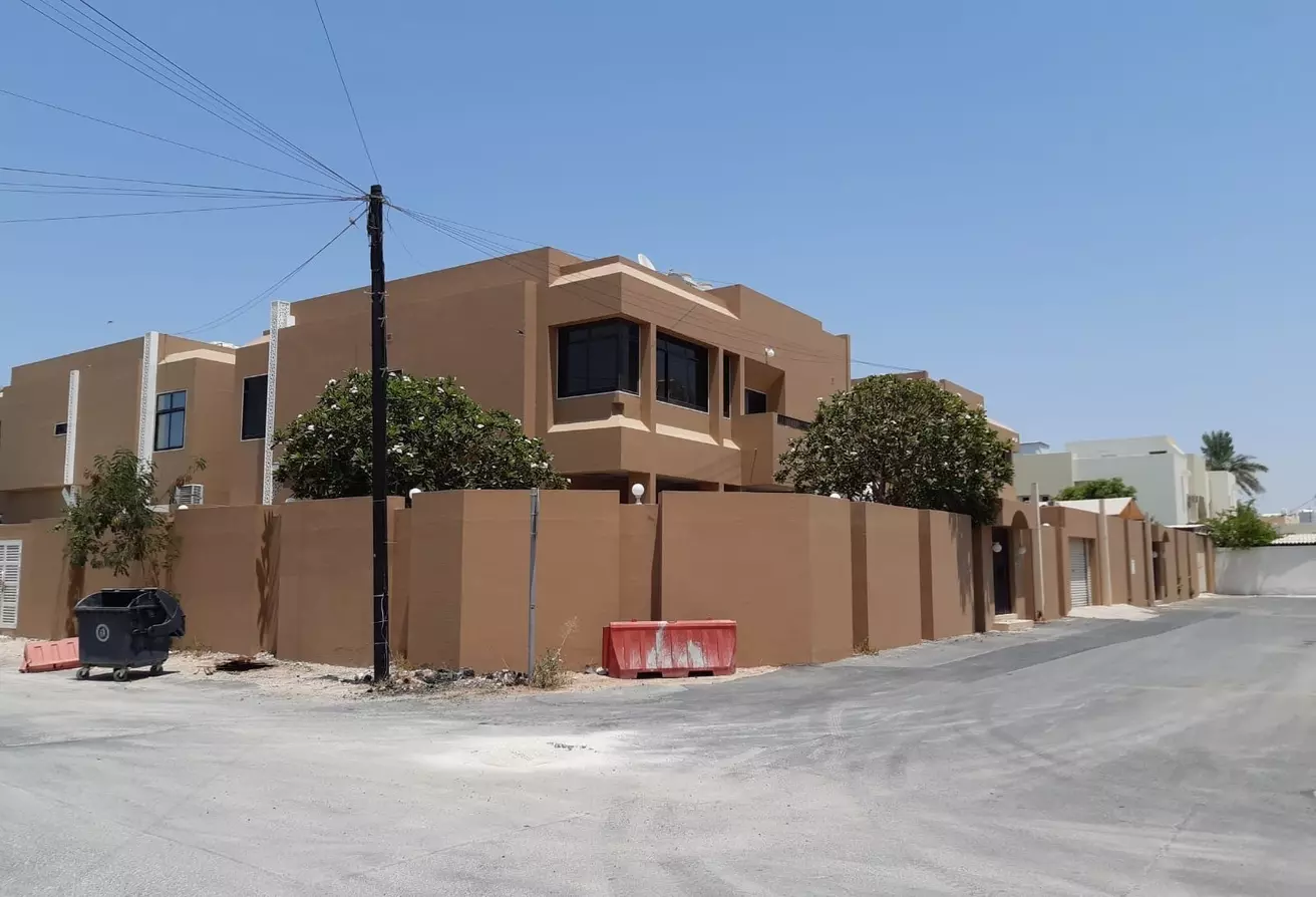 Жилой Готовая недвижимость 4 спальни С/Ж Отдельная вилла  в аренду в Аль-Садд , Доха #8433 - 1  image 