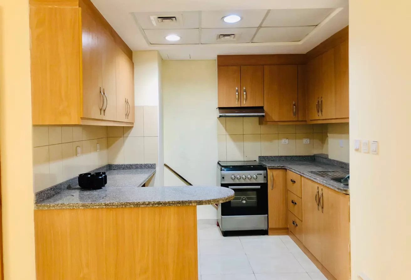 Wohn Klaar eigendom 1 Schlafzimmer S/F Wohnung  zu vermieten in Al Sadd , Doha #8448 - 1  image 