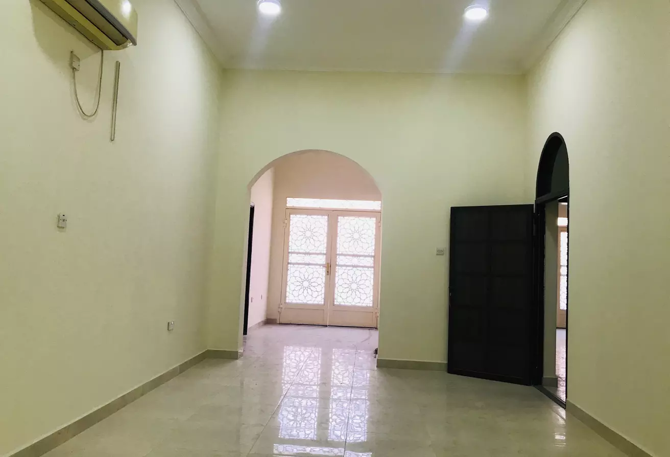 Résidentiel Propriété prête 7+ chambres U / f Villa autonome  a louer au Al-Sadd , Doha #8453 - 1  image 