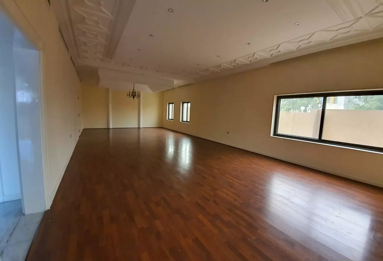 Résidentiel Propriété prête 4 chambres S / F Villa autonome  a louer au Al-Sadd , Doha #8469 - 1  image 
