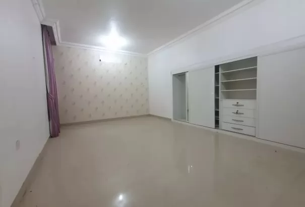 Residential Ready Property 6+maid Bedrooms S/F Standalone Villa  for rent in Al Sadd , Doha #8514 - 1  image 