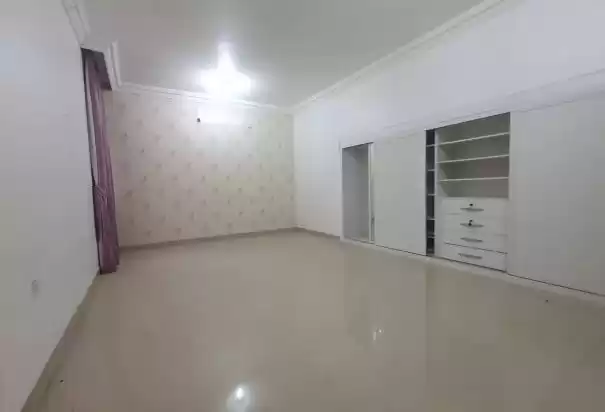 Жилой Готовая недвижимость 6+комнат для горничных С/Ж Отдельная вилла  в аренду в Аль-Садд , Доха #8514 - 1  image 