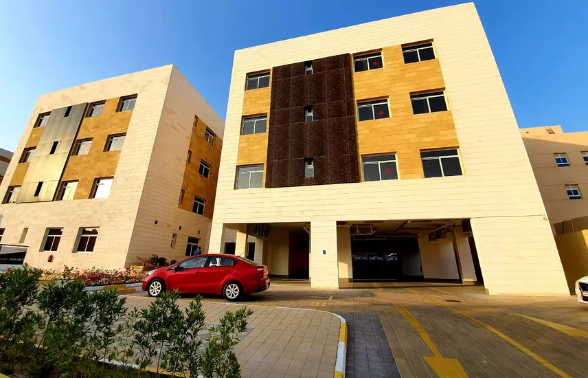 Résidentiel Propriété prête 3 chambres S / F Appartement  a louer au Al-Sadd , Doha #8543 - 1  image 