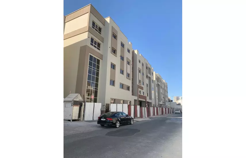 Kommerziell Klaar eigendom U/F Gebouw  zu vermieten in Al Sadd , Doha #8577 - 1  image 