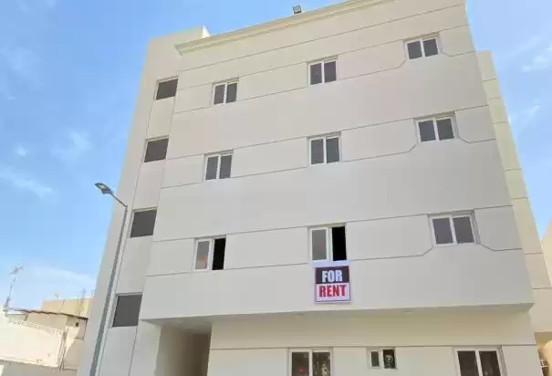 Wohn Klaar eigendom 2 Schlafzimmer U/F Wohnung  zu vermieten in Al Sadd , Doha #8599 - 1  image 