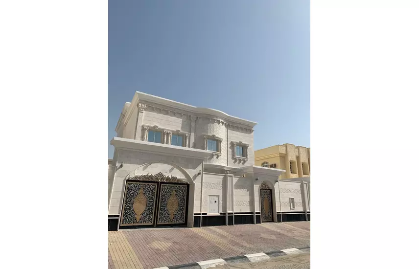 Wohn Klaar eigendom 7+ Schlafzimmer S/F Alleinstehende Villa  zu verkaufen in Al Sadd , Doha #8629 - 1  image 