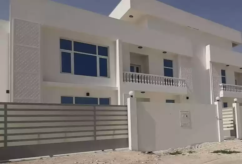 Commercial Ready Property U/F Bulk Units  for rent in Al Sadd , Doha #8680 - 1  image 