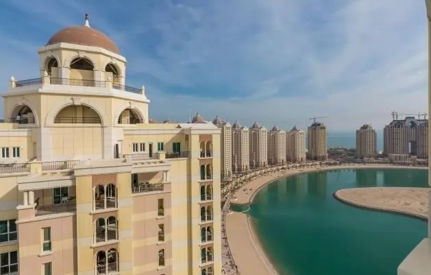 Residential Ready Property 3 Bedrooms F/F Apartment  for rent in Al Sadd , Doha #8792 - 1  image 