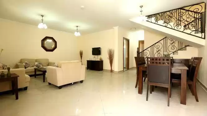 Résidentiel Propriété prête 4 chambres F / F Villa autonome  a louer au Al-Sadd , Doha #8886 - 1  image 
